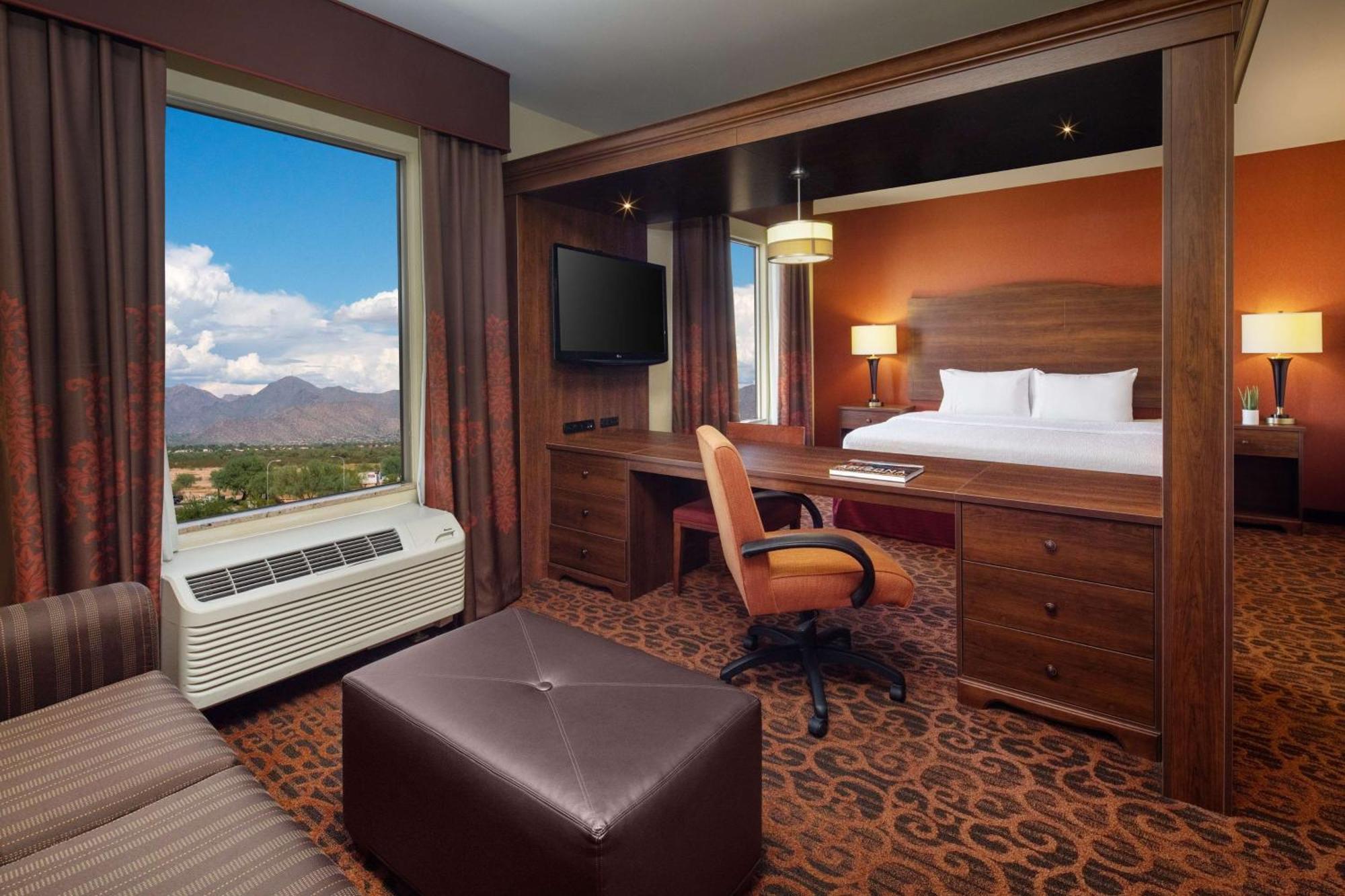 Hampton Inn & Suites Scottsdale At Talking Stick Exterior foto