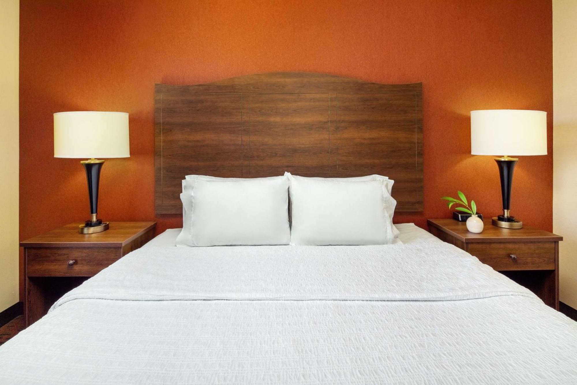 Hampton Inn & Suites Scottsdale At Talking Stick Exterior foto